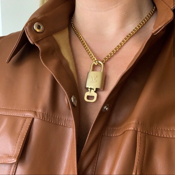 Louis Vuitton Padlock Necklace - Picture 3 of 5